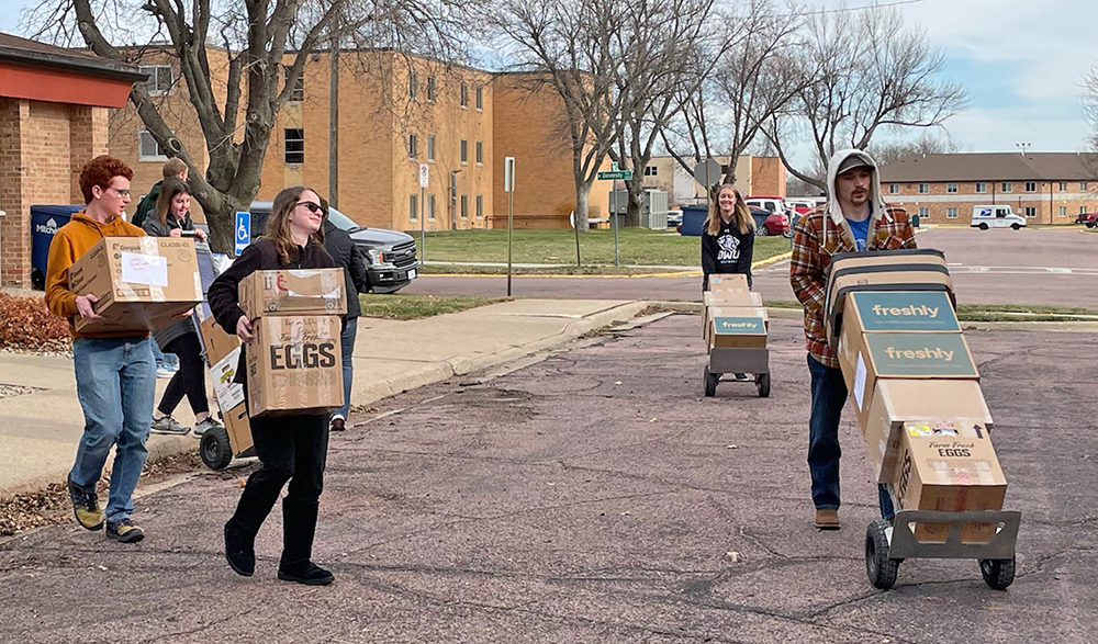 Volunteers loading UMCOR kits