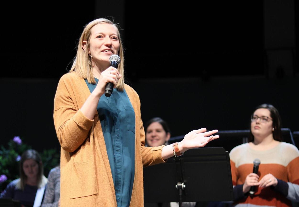 Taryn Leading Worship